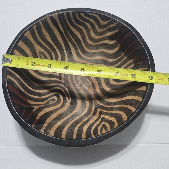 Gorgeous South African Zebra Bowl wooden bowl - Picture 7 of 8